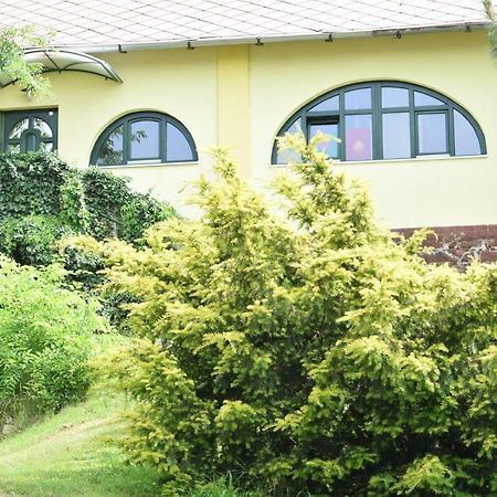 Arnyas Park Apartmanhaz Bed & Breakfast Balatonalmadi Luaran gambar